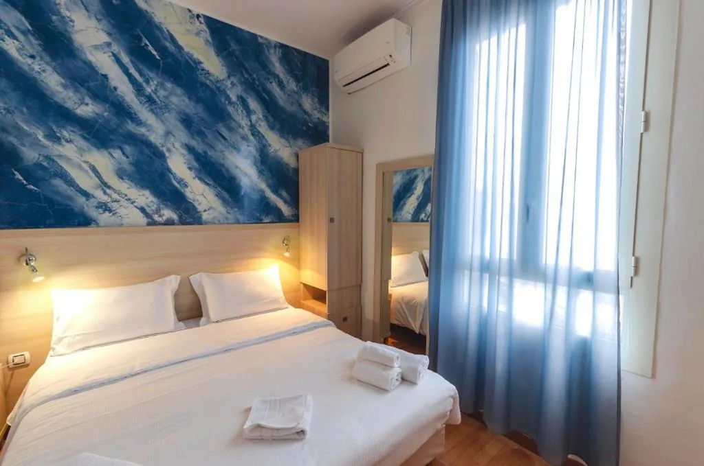 Double/Twin Room with Sea View — Hotel Villa La Brise