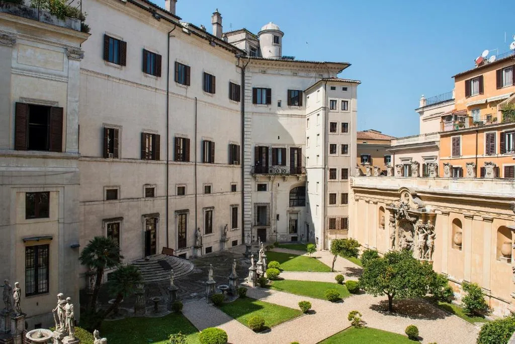 Double/Twin Room with Garden View — Hotel Vilòn – Small Luxury Hotels of the World