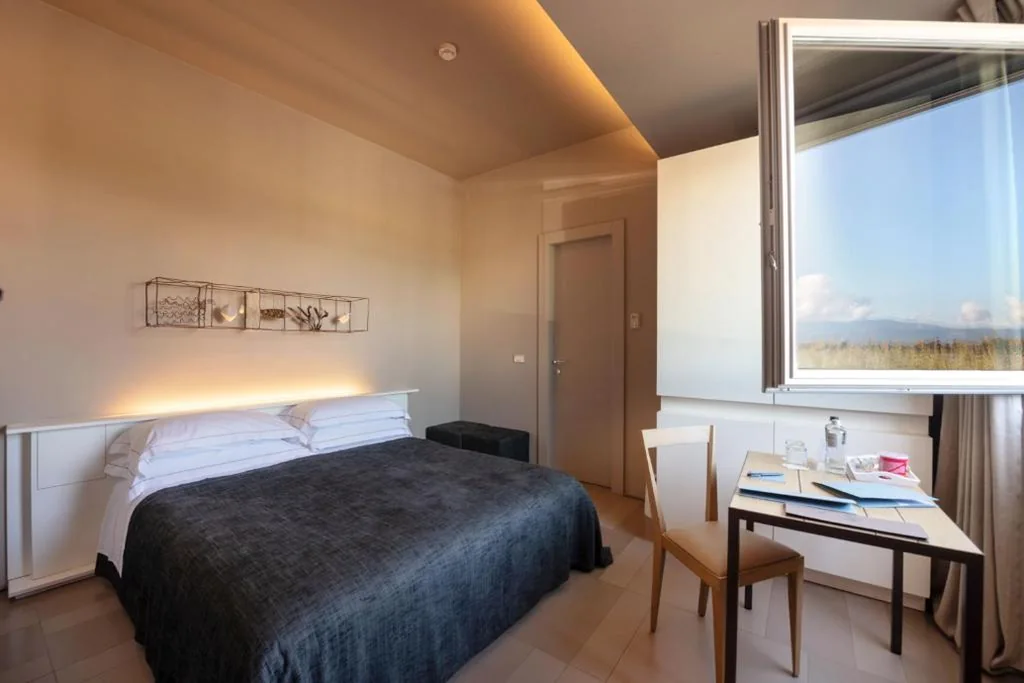 Camera Matrimoniale/Doppia con Letti Singoli con Vista Lago. — Il Fogliano Hotel New Life