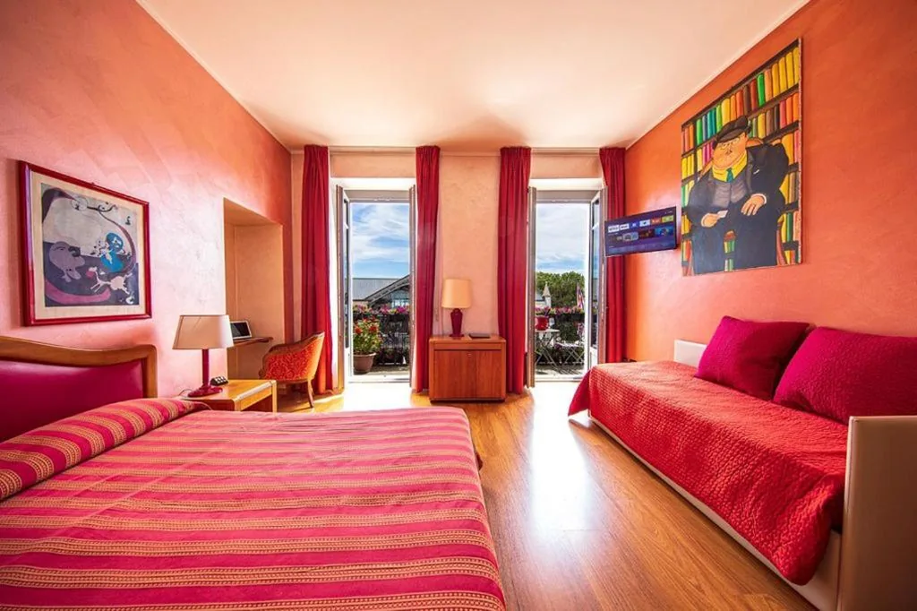 Double/Twin Room with Lake View — Intra Hotel