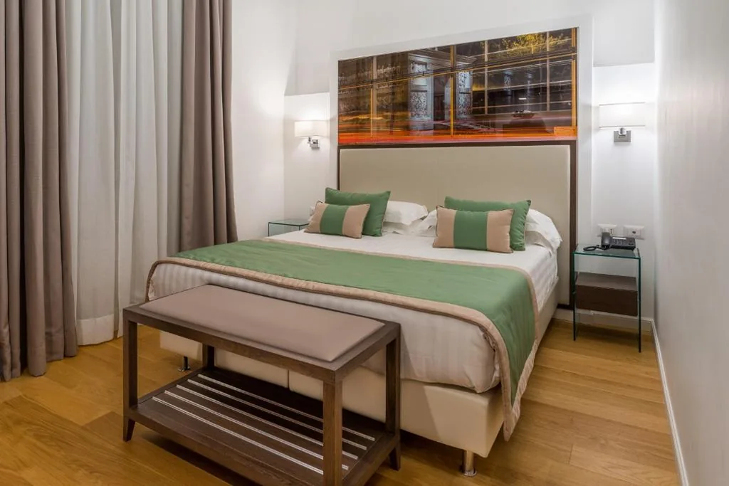 Double/Twin Room with City View — Les Diamants