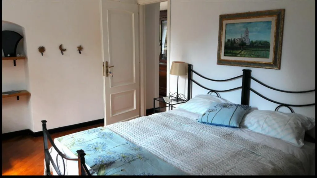 Double/Twin Room with Mountain View — The italian riviera