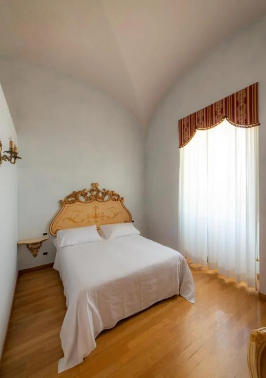 Camera Matrimoniale/Doppia con Letti Singoli con Vista — Villa Tuscolana