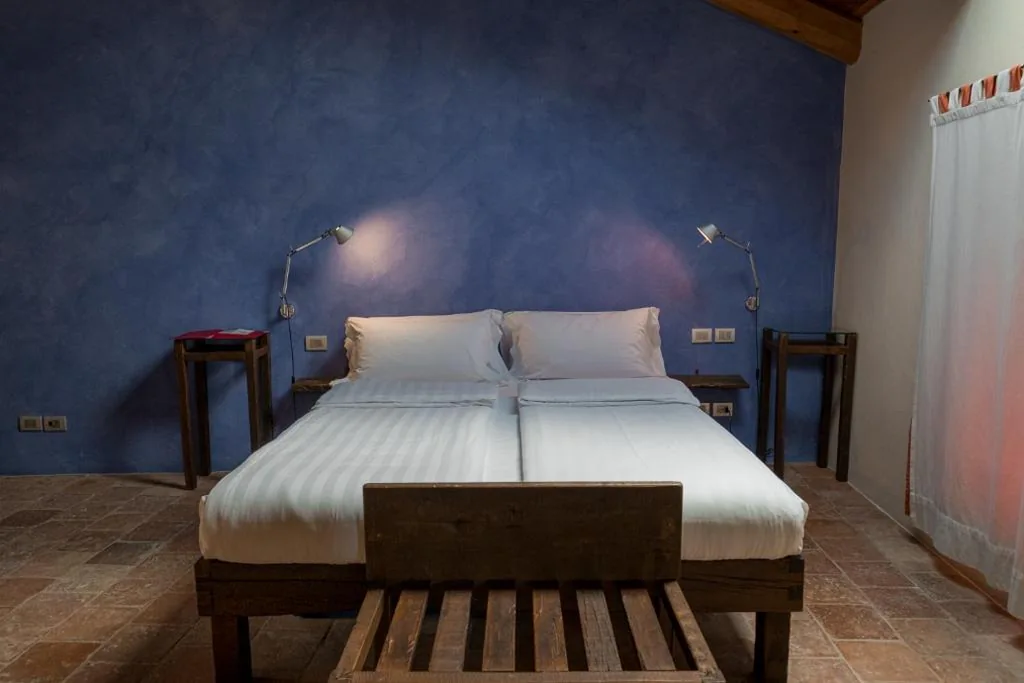 Double/Twin Room - Foresteria Annex — Albergo Real Castello