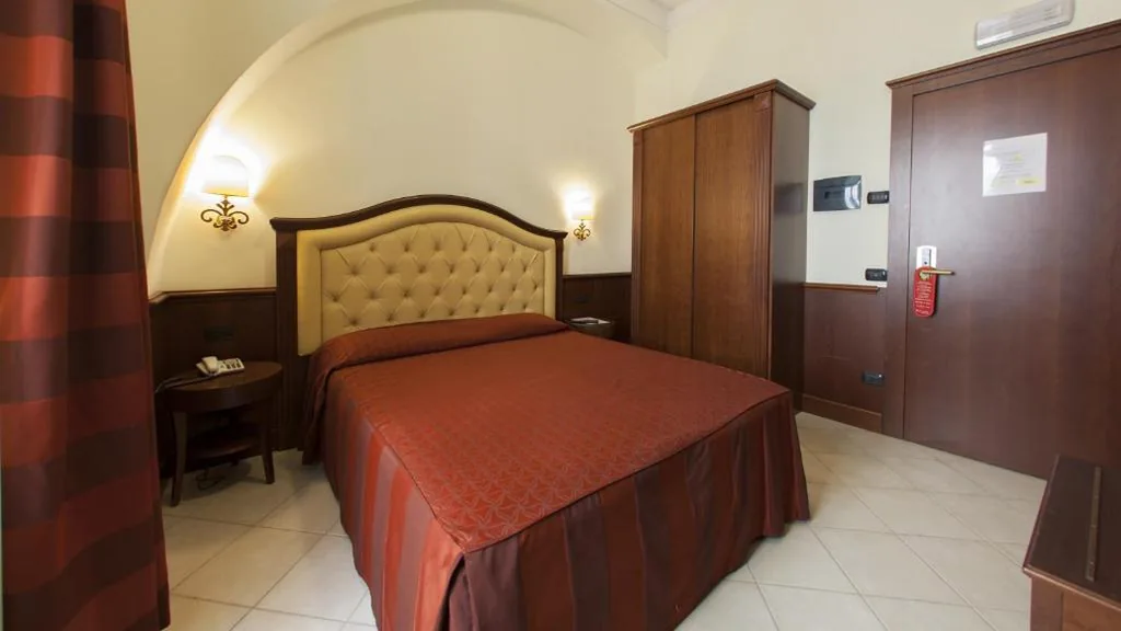 Double/Twin Room — Domus Augusta