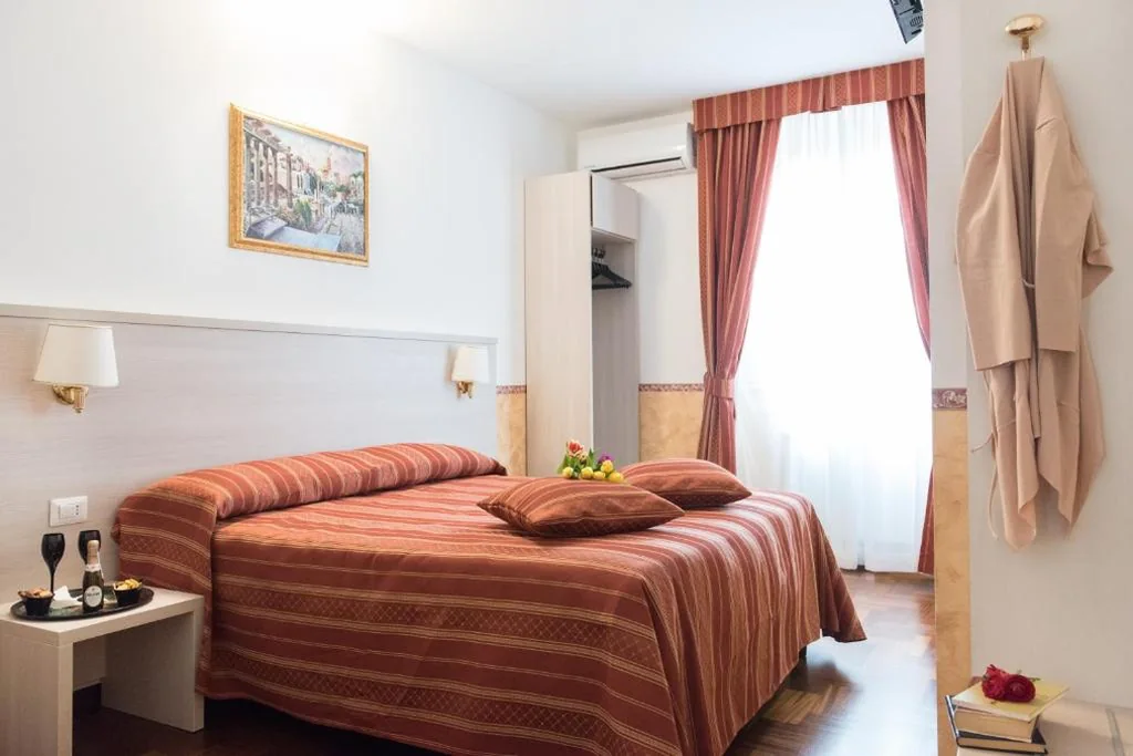 Double/Twin Room — Domus Giulia