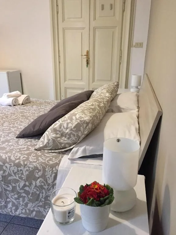 Double/Twin Room — Domus Santa Caterina