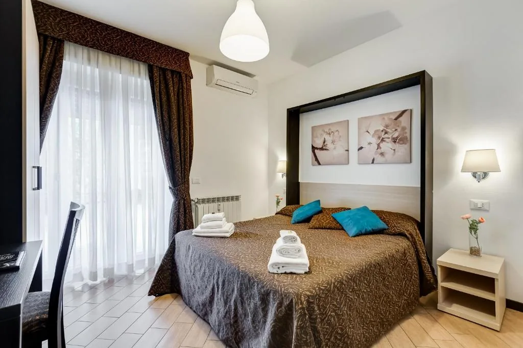 Double/Twin Room — Dreams Of Rome