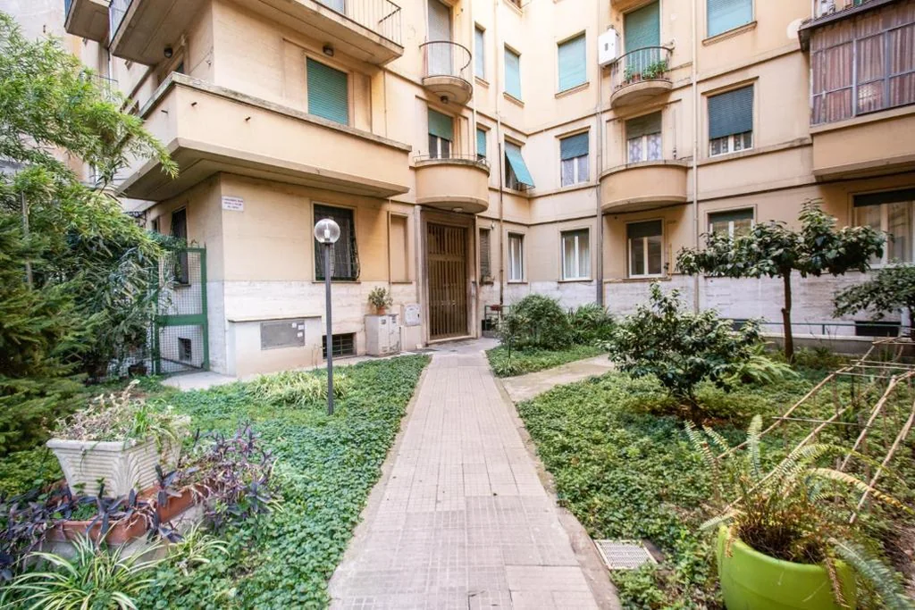 Camera Matrimoniale/Doppia con Letti Singoli e Con Bagno Privato Esterno — Marta Inn