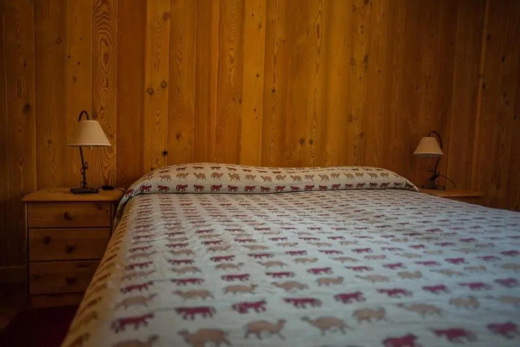 Camera Matrimoniale/Doppia con Letti Singoli - Edificio Separato — Hotel Camping Grivola