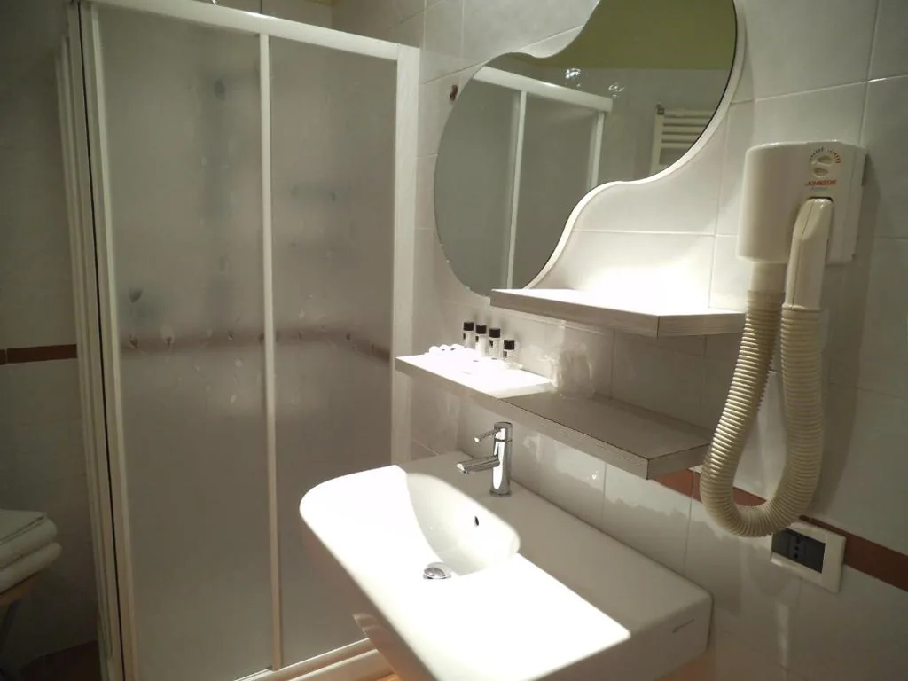 Double/Twin Room — Hotel Ariston & Apartments