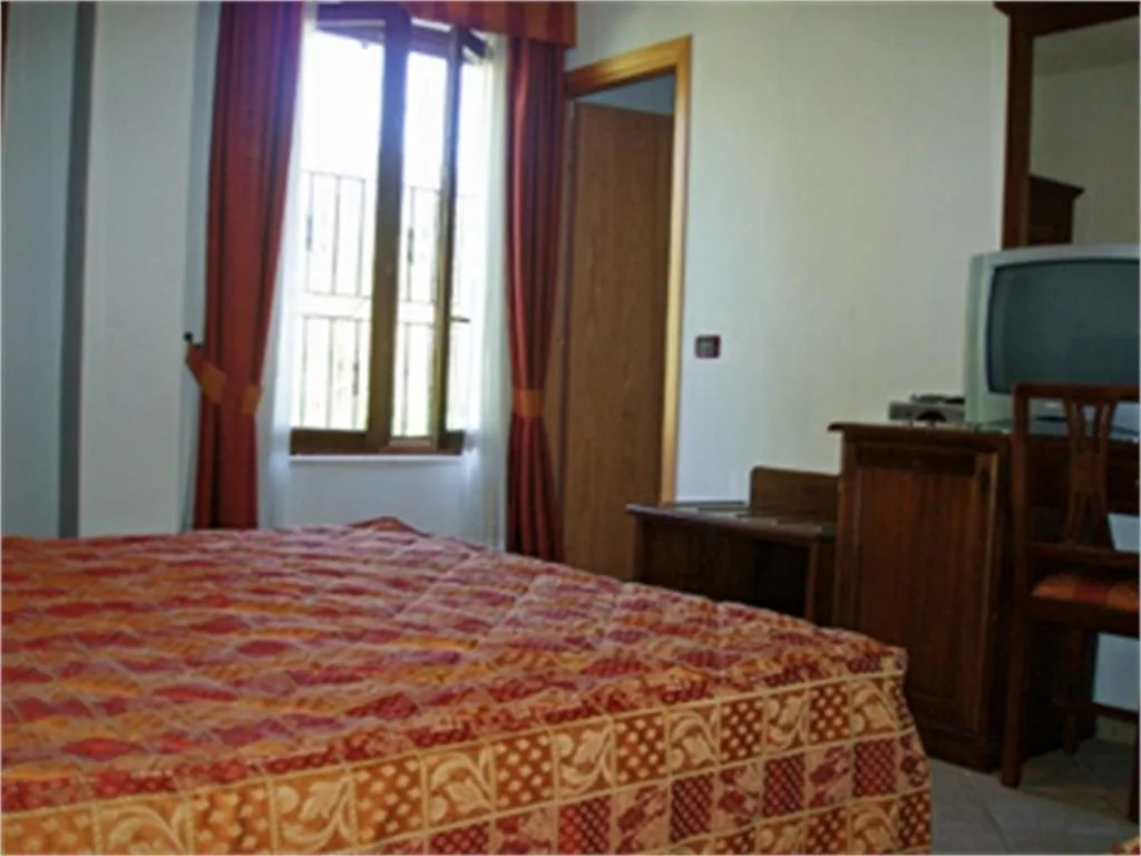 Double/Twin Room — Hotel Bellagio