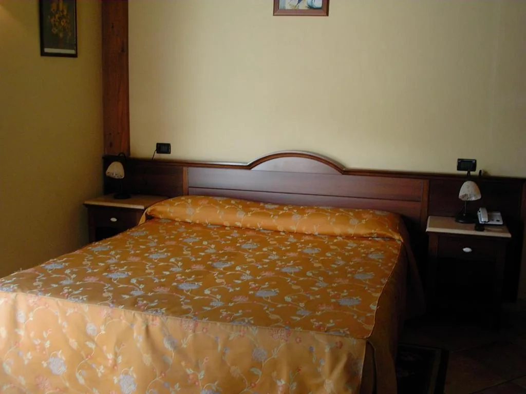 Double/Twin Room — Hotel Cà Fiore