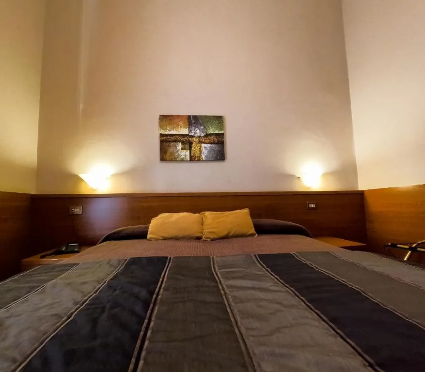 Camera Matrimoniale/Doppia con Letti Singoli — Hotel Cervia