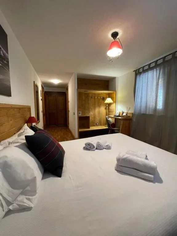 Camera Matrimoniale/Doppia con Letti Singoli — Hotel Coeur Du Village