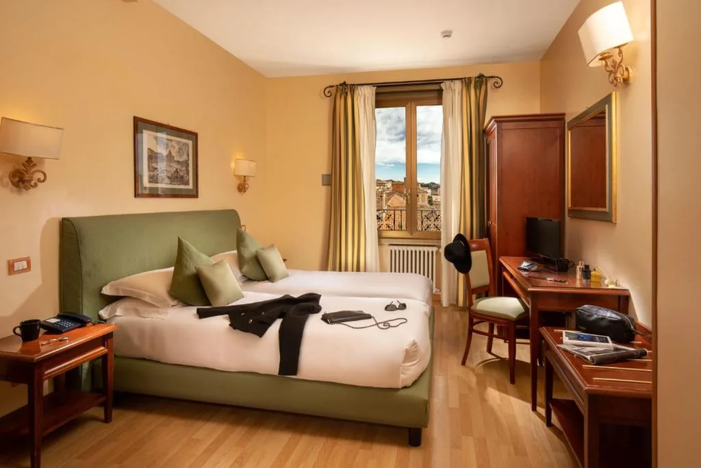 Double Room with Single Beds — Hotel Colosseum