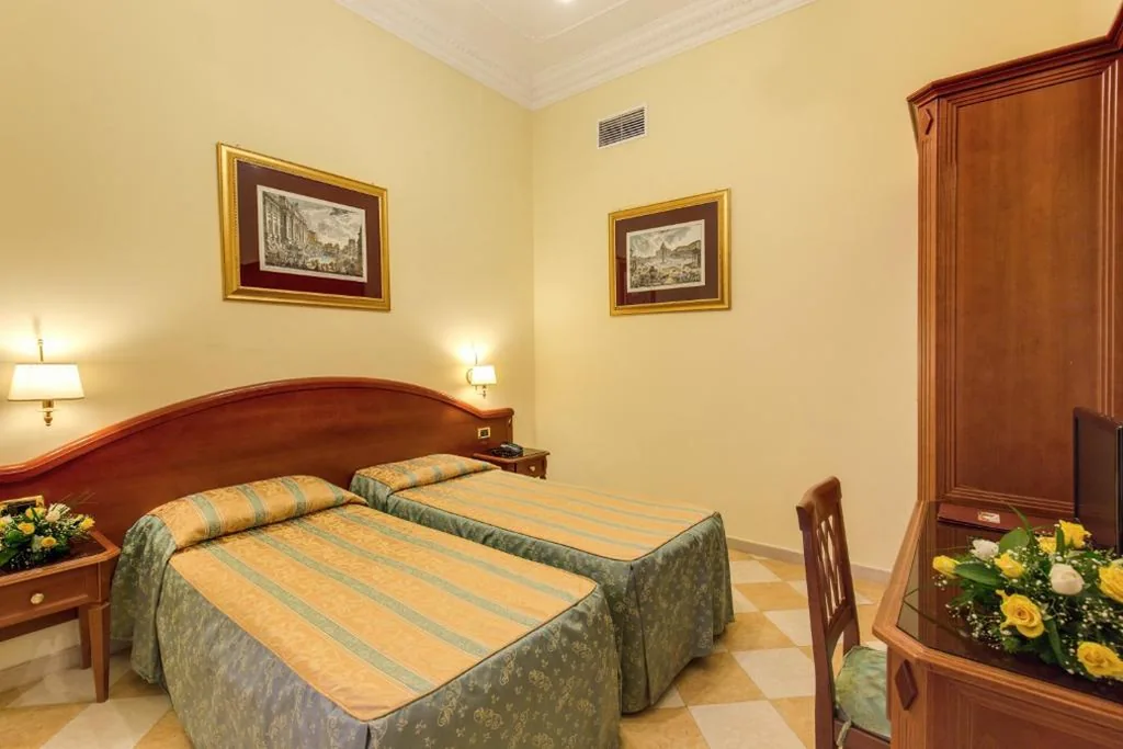 Double/Twin Room — Hotel Contilia
