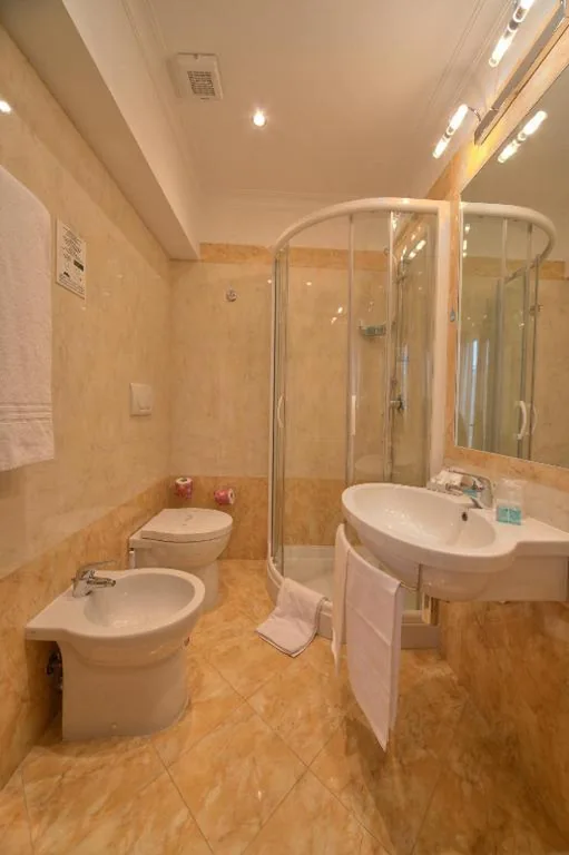 Double/Twin Room — Hotel Galileo