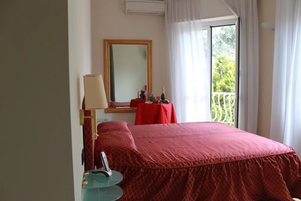 Camera Matrimoniale/Doppia con Letti Singoli — Hotel Il Gatto