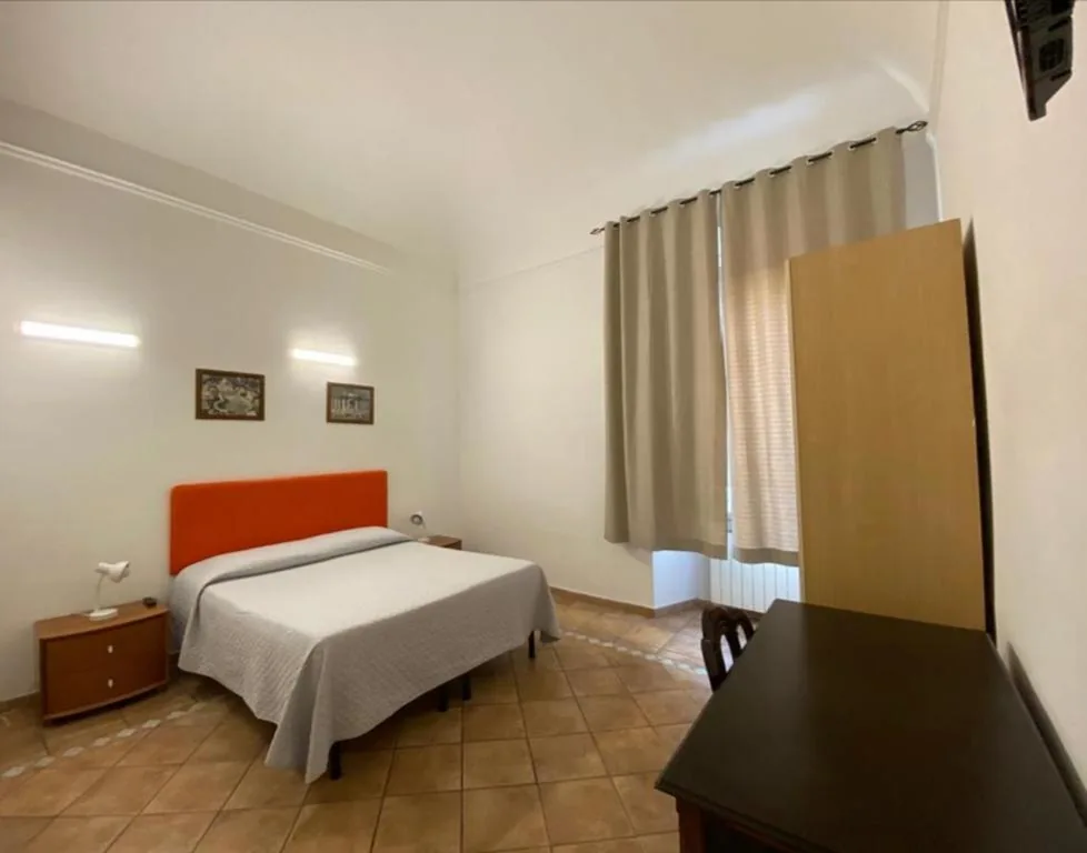 Camera Matrimoniale/Doppia con Letti Singoli — Hotel Il Papavero