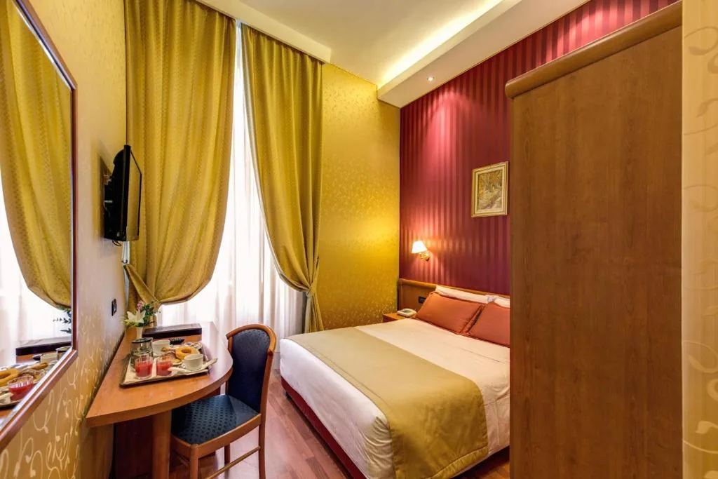 Double/Twin Room — Hotel Impero