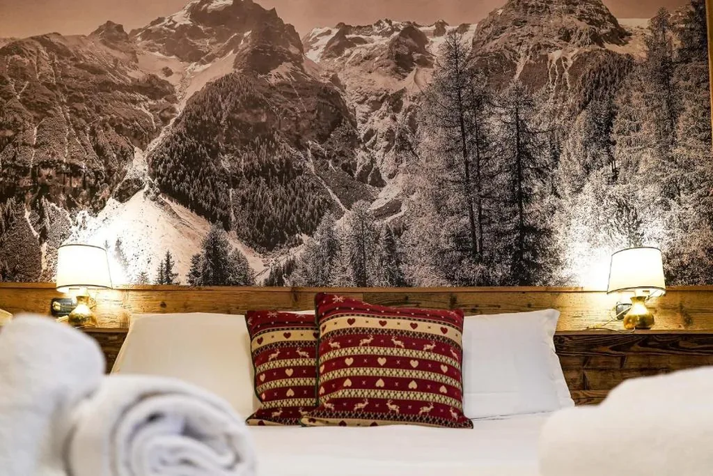 Double/Twin Room — Hotel Jumeaux