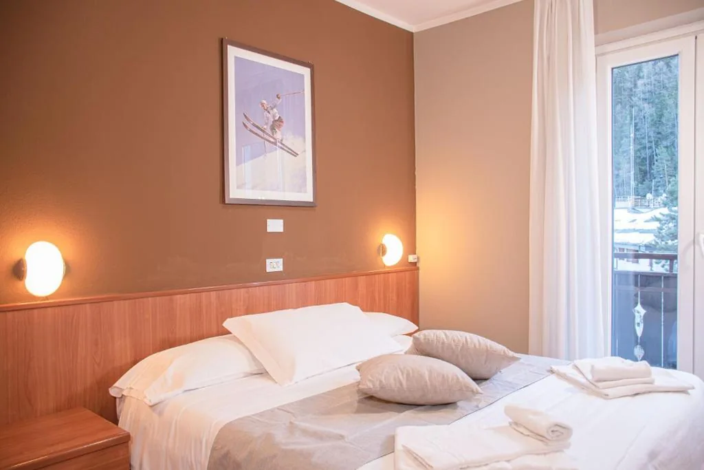 Camera Matrimoniale/Doppia con Letti Singoli — Hotel La Betulla