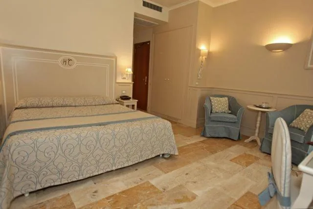 Camera Matrimoniale/Doppia con Letti Singoli — Hotel La Colonnina