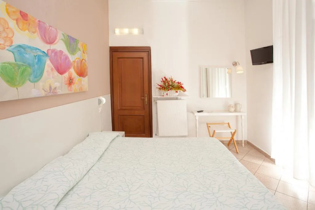 Camera Matrimoniale/Doppia con Letti Singoli — Hotel Lydia