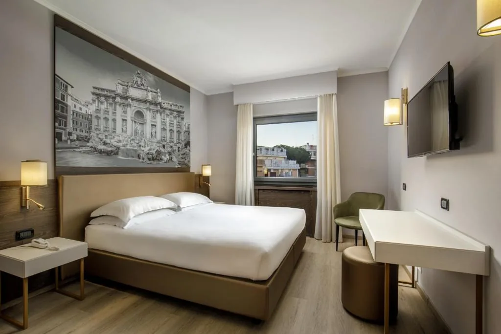 Camera Matrimoniale/Doppia con Letti Singoli — Hotel Marc’Aurelio