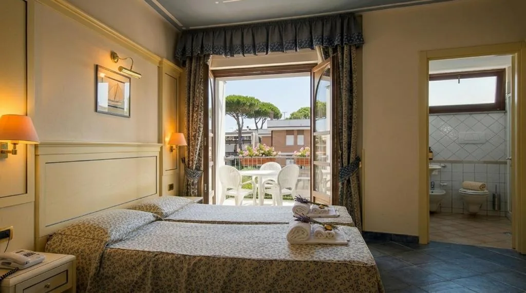 Camera Matrimoniale/Doppia con Letti Singoli — Hotel Poseidon
