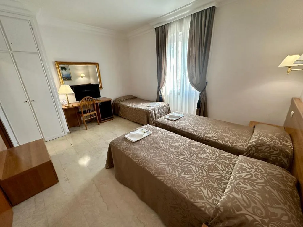 Double/Twin Room — Hotel Principe Di Piemonte