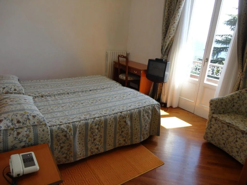 Camera Matrimoniale/Doppia con Letti Singoli — Hotel Villa Rosy