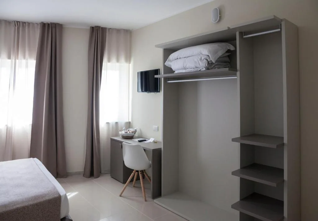 Camera Matrimoniale/Doppia con Letti Singoli — Hotel & Wellness Stella Delle Langhe