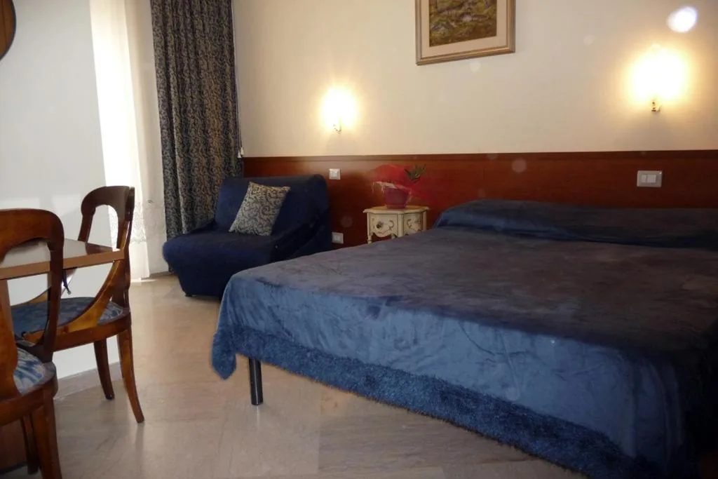 Double/Twin Room — Le Terrazze Del Vaticano