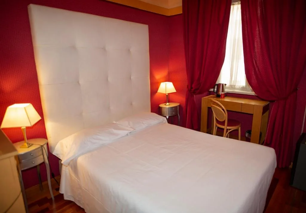 Camera Matrimoniale/Doppia con Letti Singoli — LH Hotel Andreotti