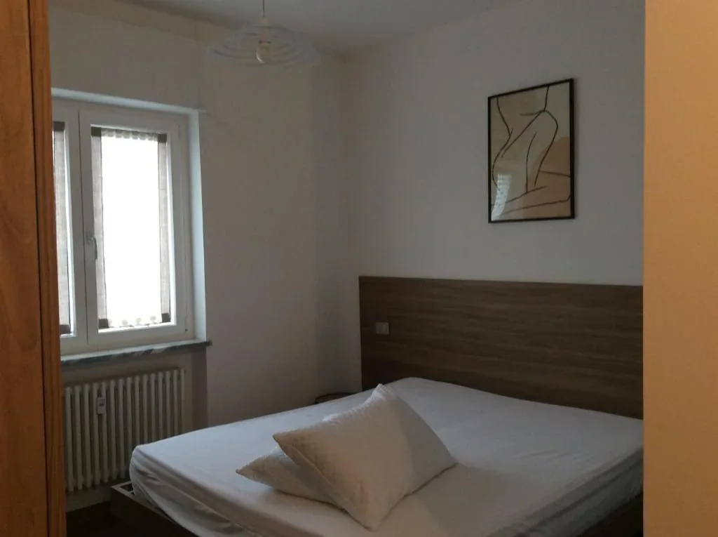 Camera Matrimoniale/Doppia con Letti Singoli — lo Tsanty