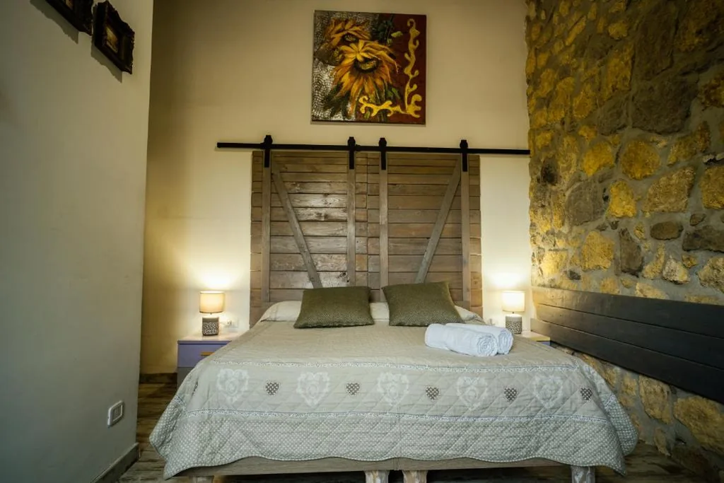 Camera Matrimoniale/Doppia con Letti Singoli — Locanda Villa Naumanni