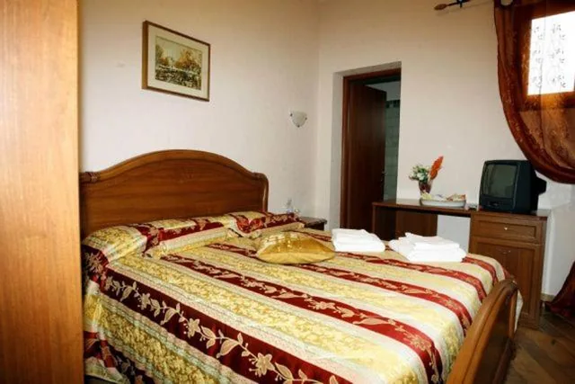 Double Room with Twin Beds — Luana Inn Holiday