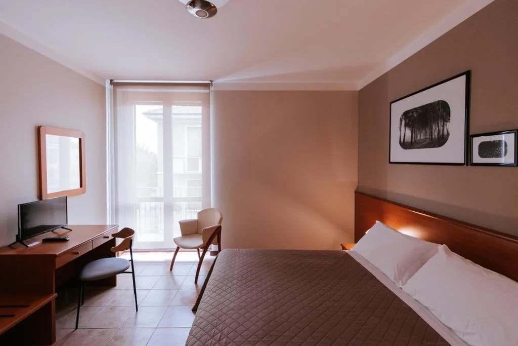 Double Room with Twin Beds — Manfredi ristorante con alloggio