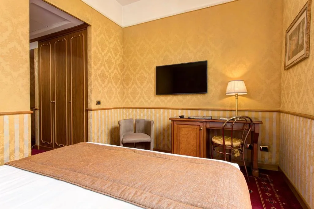 Double/Twin Room — Marcella Royal Hotel – Rooftop Garden