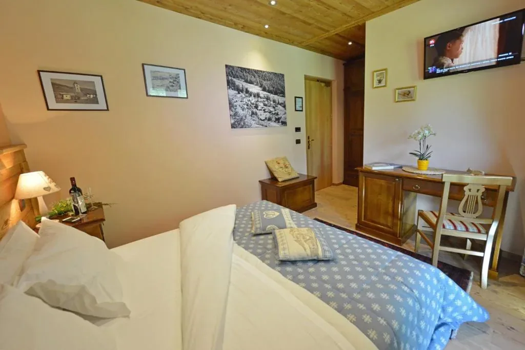Double/Twin Room — Miravalle