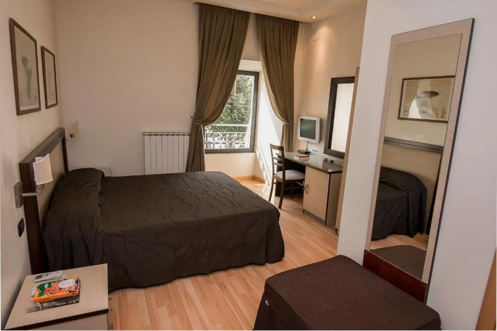 Double/Twin Room — My Rooms