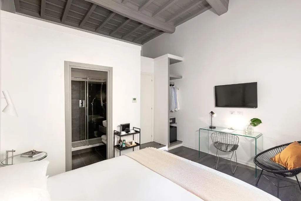 Double/Twin Room — N – SPACE modern guestrooms