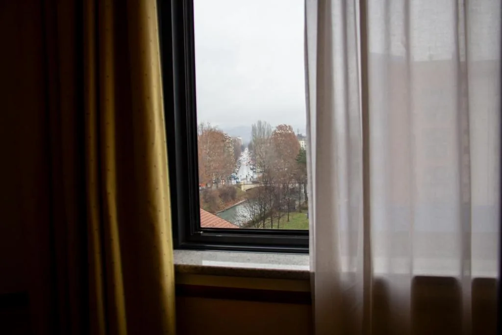 Double/Twin Room with Single Beds — Pacific Hotel Fortino