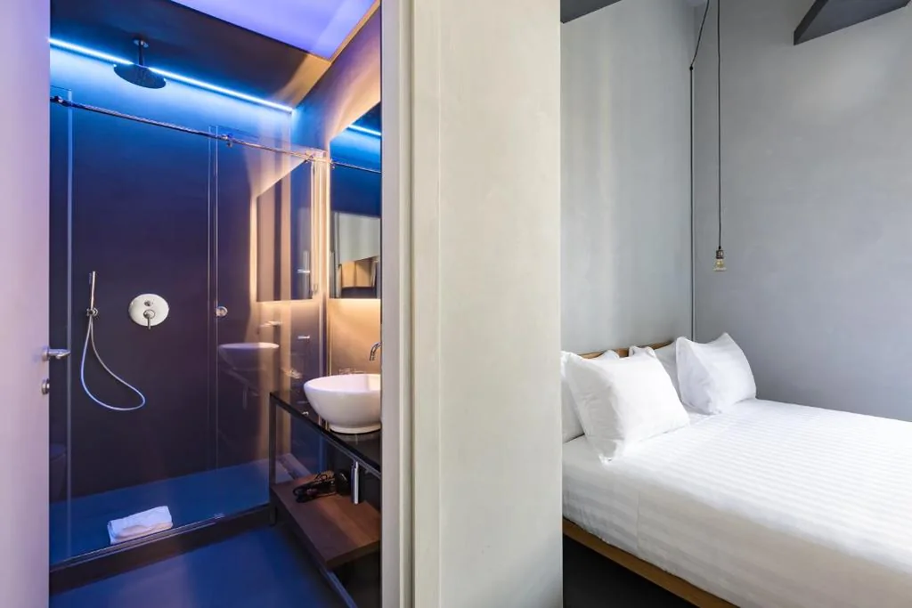 Double/Twin Room — Pietra – The Italian Stay Collection