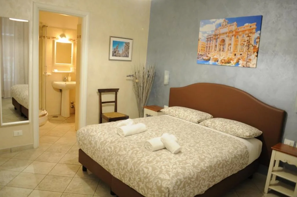 Double/Twin Room — Re Monti