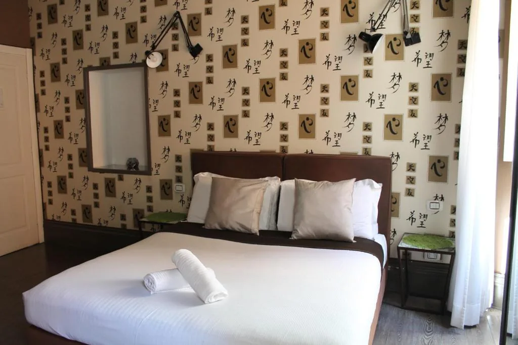 Double Room with Twin Beds — Relais Palazzo Taverna