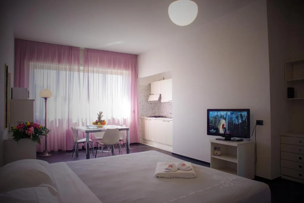 Camera Matrimoniale/Doppia con Letti Singoli — Residence Hotel Torino Uno