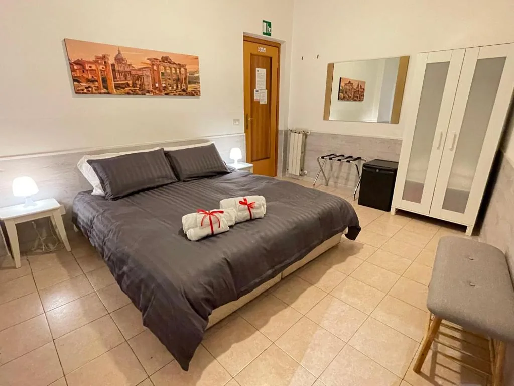 Camera Matrimoniale/Doppia con Letti Singoli — Roman Holidays Rooms Otranto